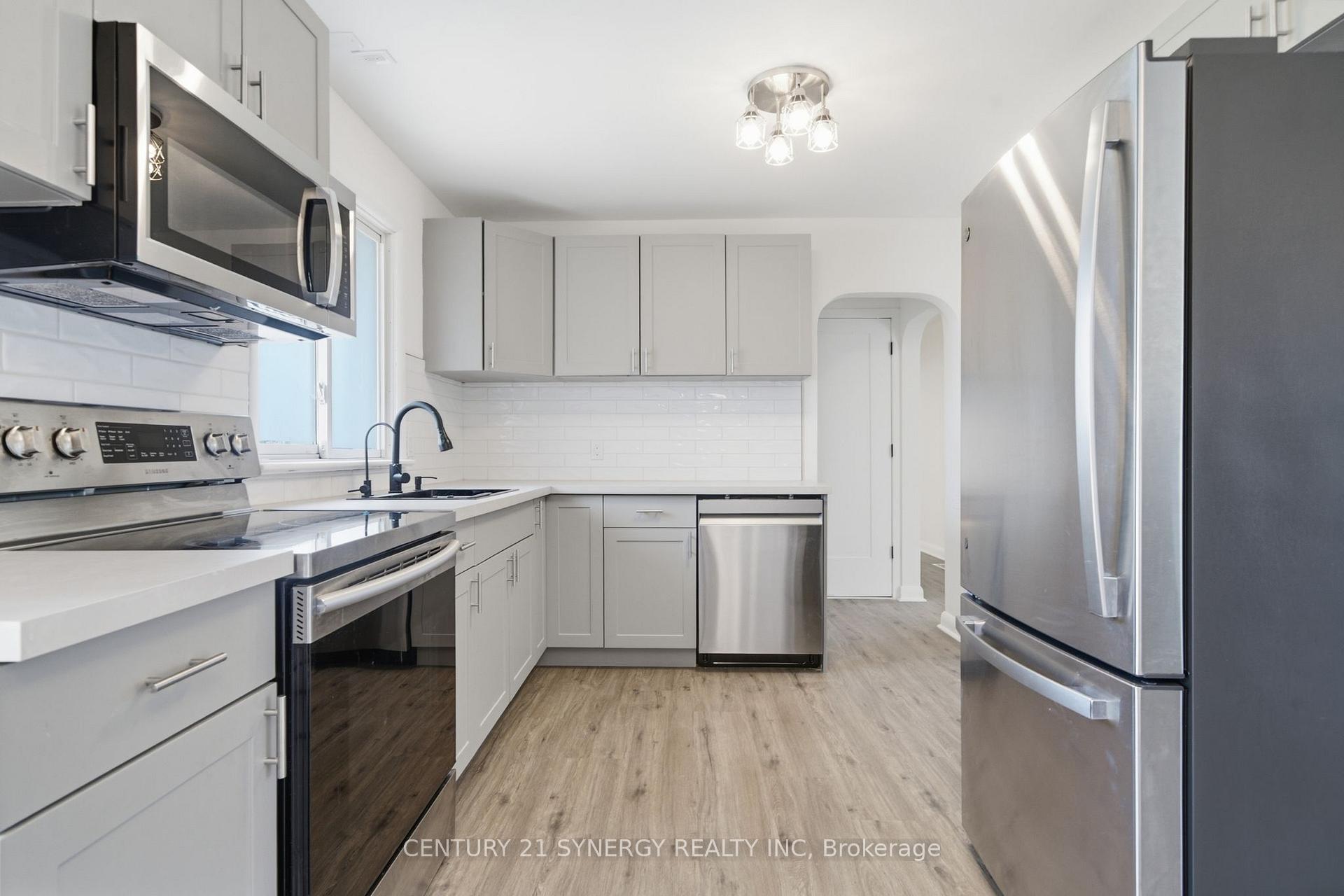 Photo 15 of 95 West Street W, Quinte West, Trenton Ward — HOMEH