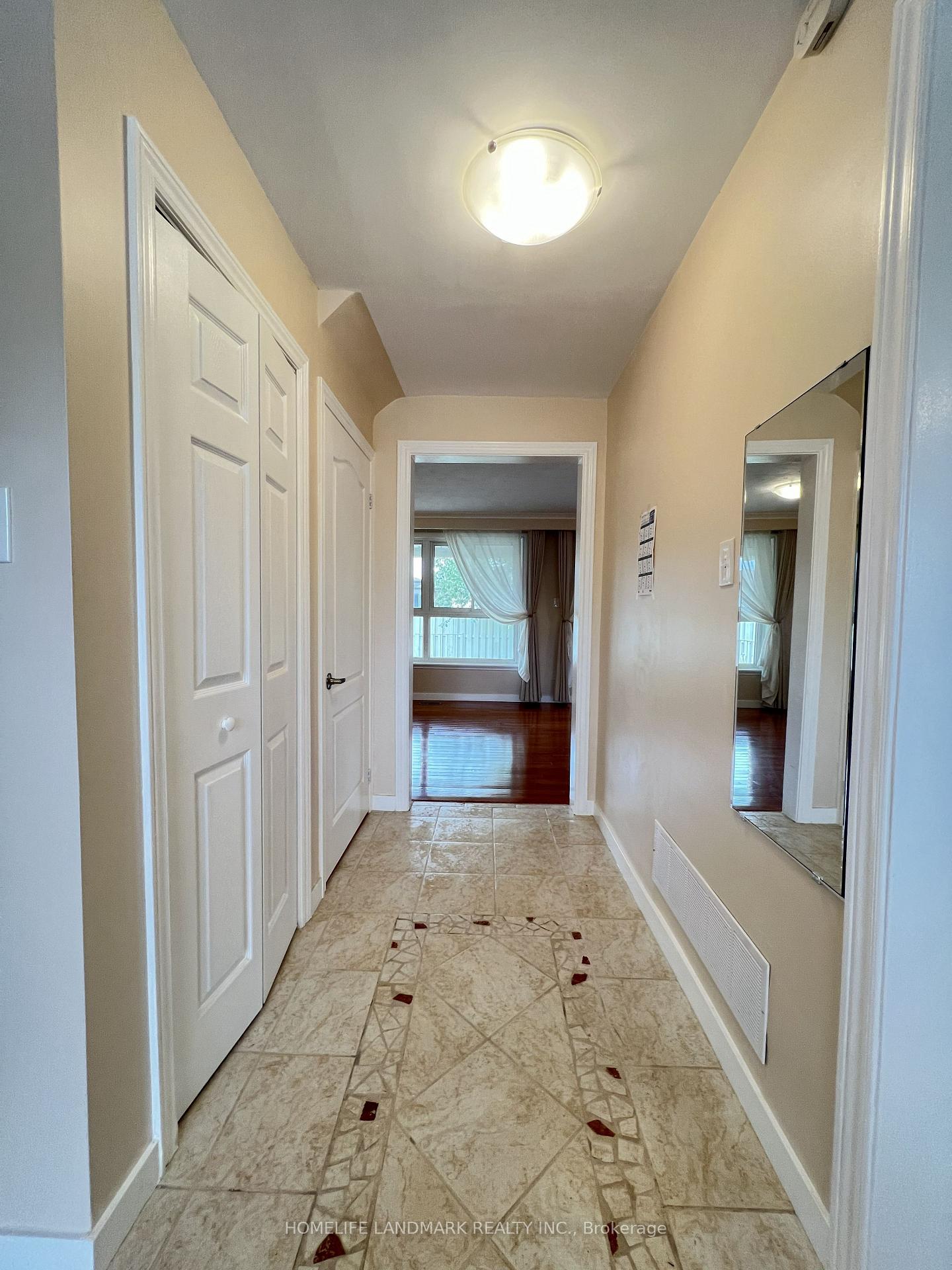 Photo 14 of 29 Tillplain Road, North York, Bathurst Manor — HOMEH