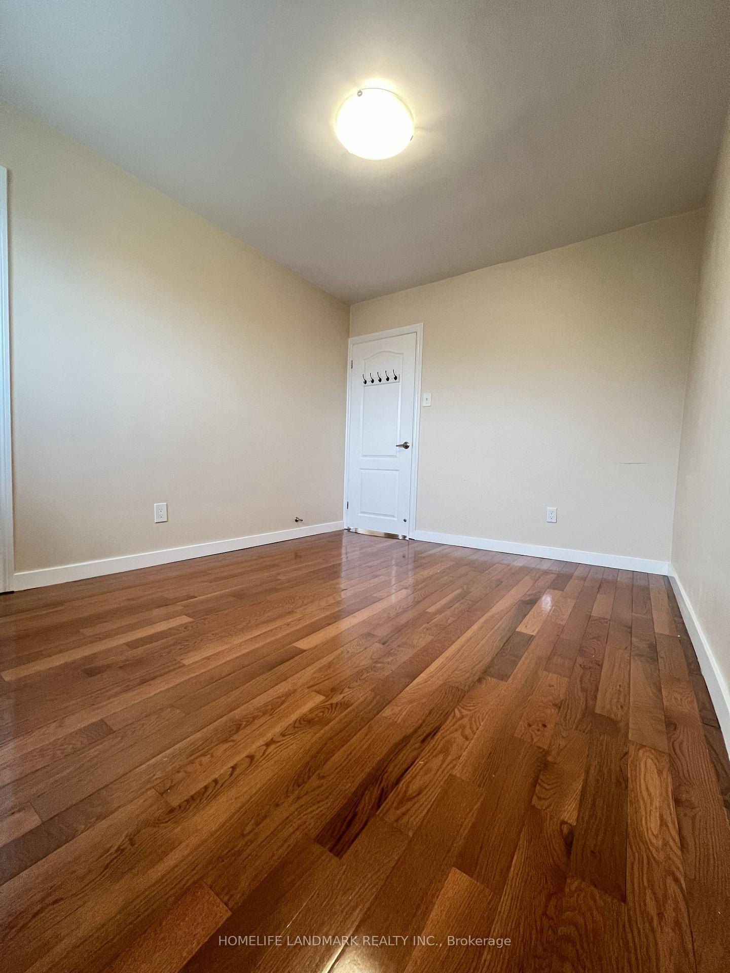 Photo 44 of 29 Tillplain Road, North York, Bathurst Manor — HOMEH