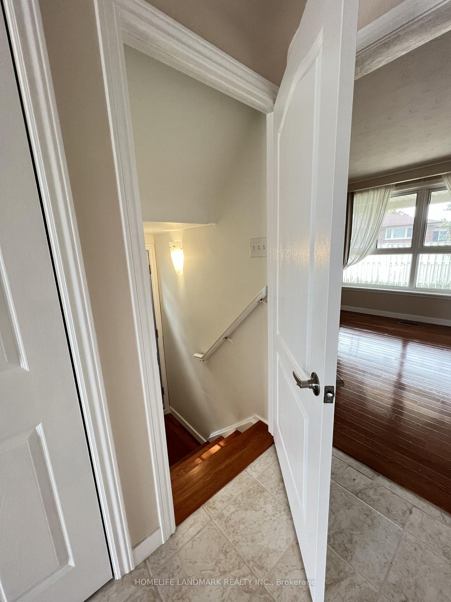 Photo 47 of 29 Tillplain Road, North York, Bathurst Manor — HOMEH