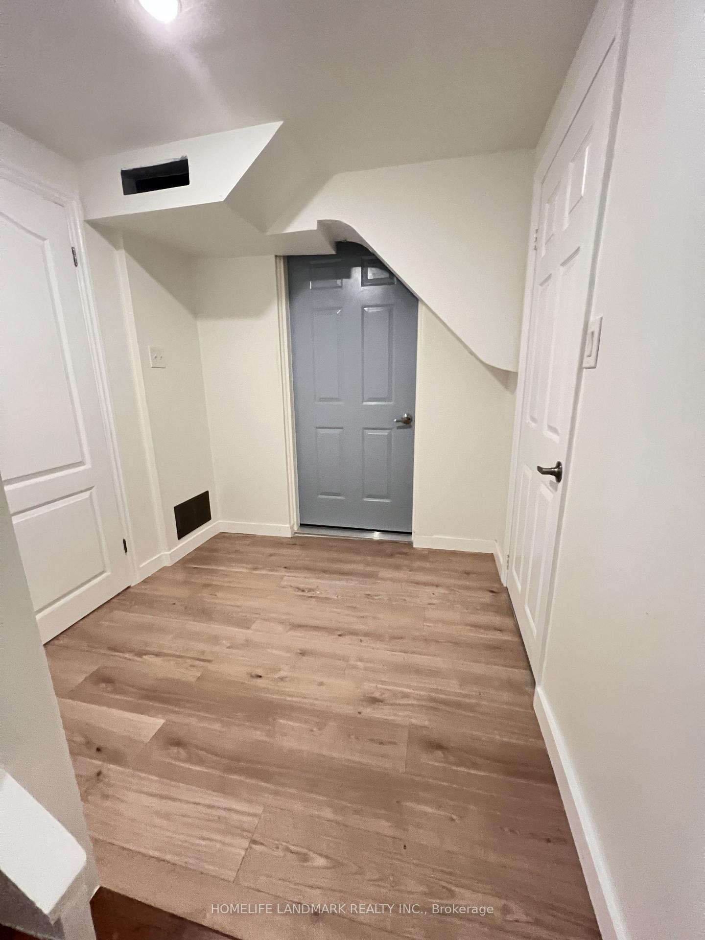 Photo 52 of 29 Tillplain Road, North York, Bathurst Manor — HOMEH