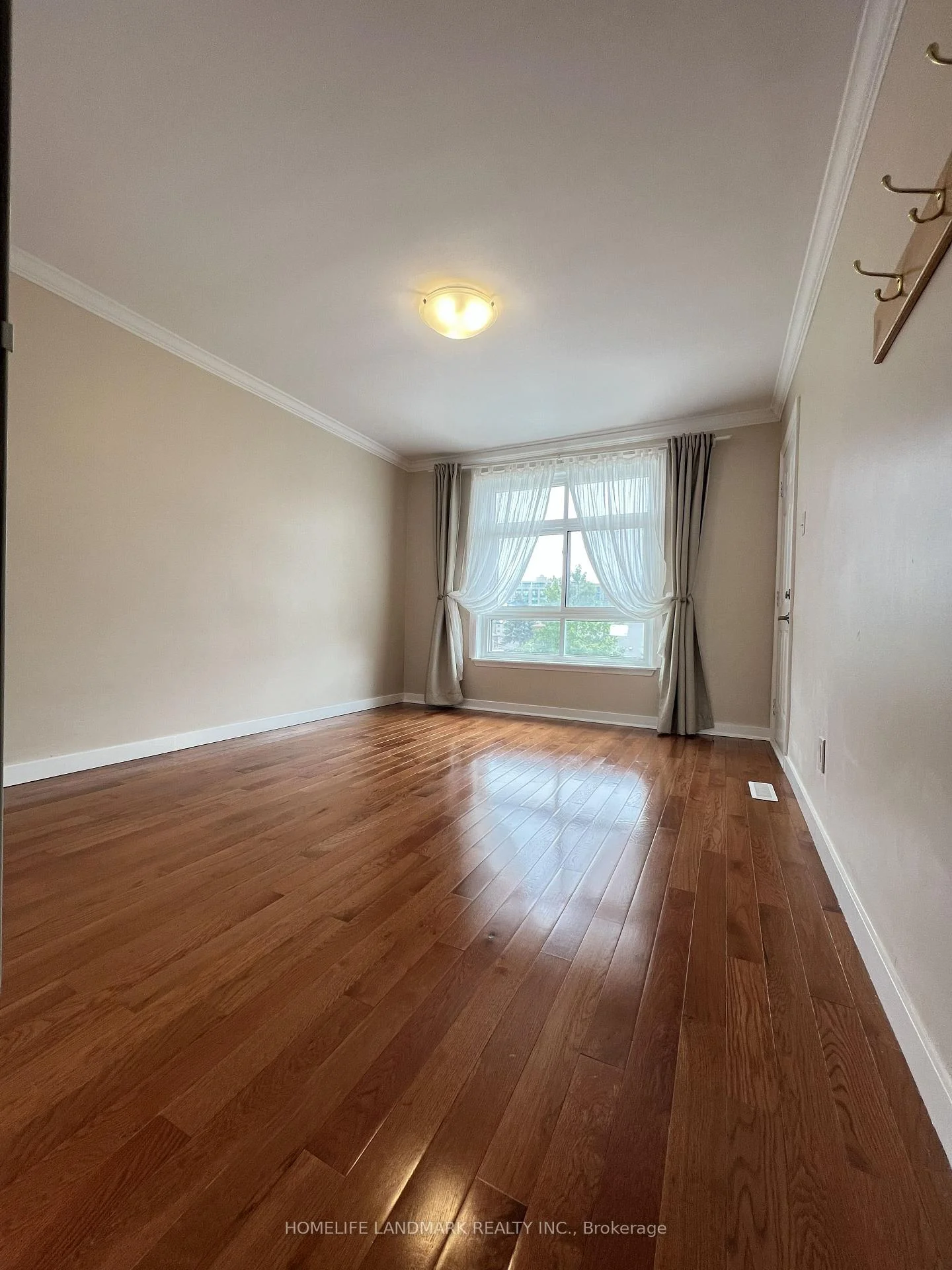 Photo 34 of 29 Tillplain Road, North York, Bathurst Manor — HOMEH