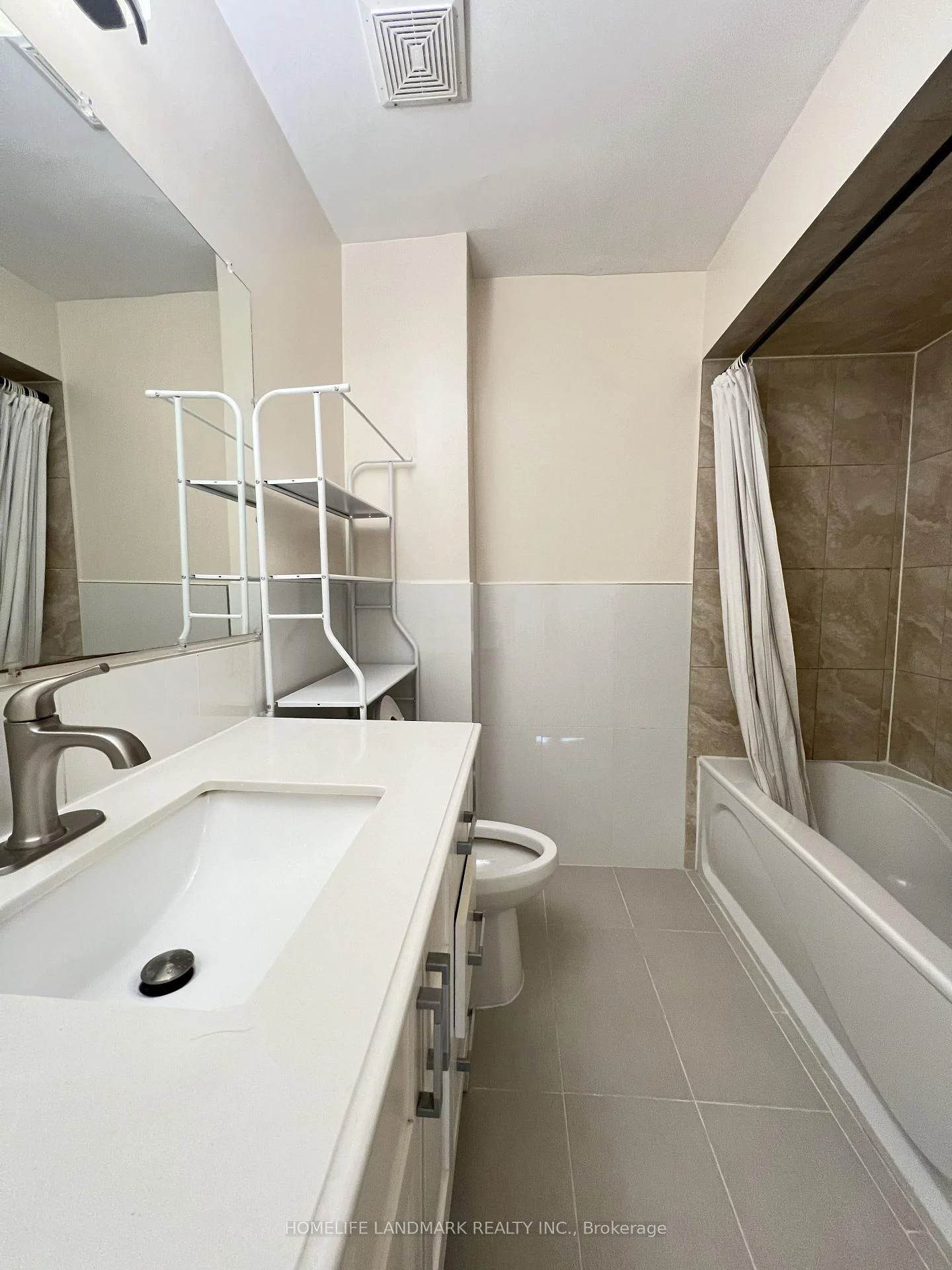 Photo 43 of 29 Tillplain Road, North York, Bathurst Manor — HOMEH