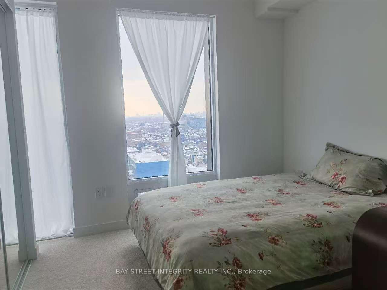 Photo 4 of 238 Simcoe Street, Toronto, Kensington-Chinatown — HOMEH