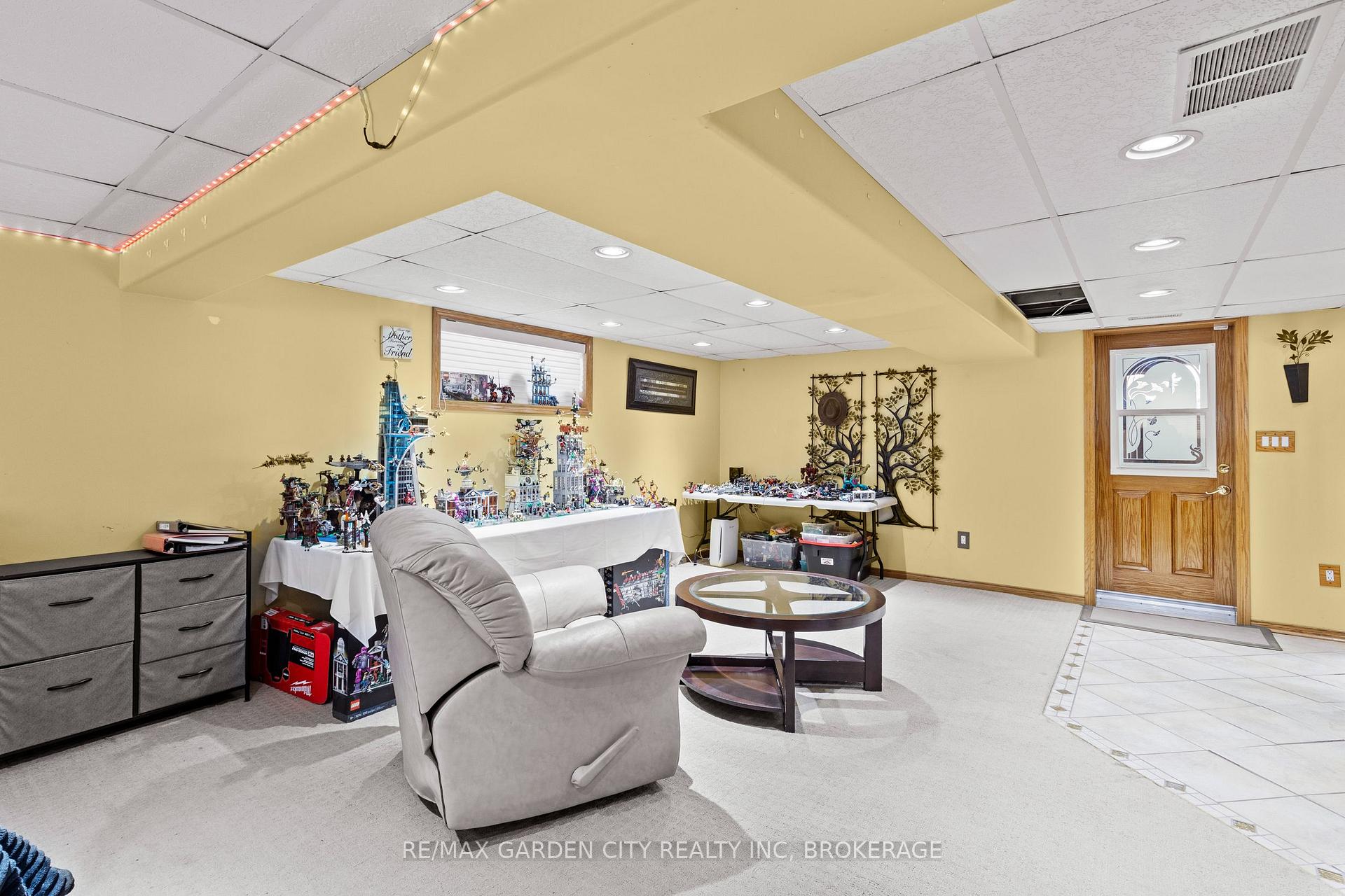 Photo 21 of 8842 Roosevelt Street, Niagara Falls, Chippawa — HOMEH