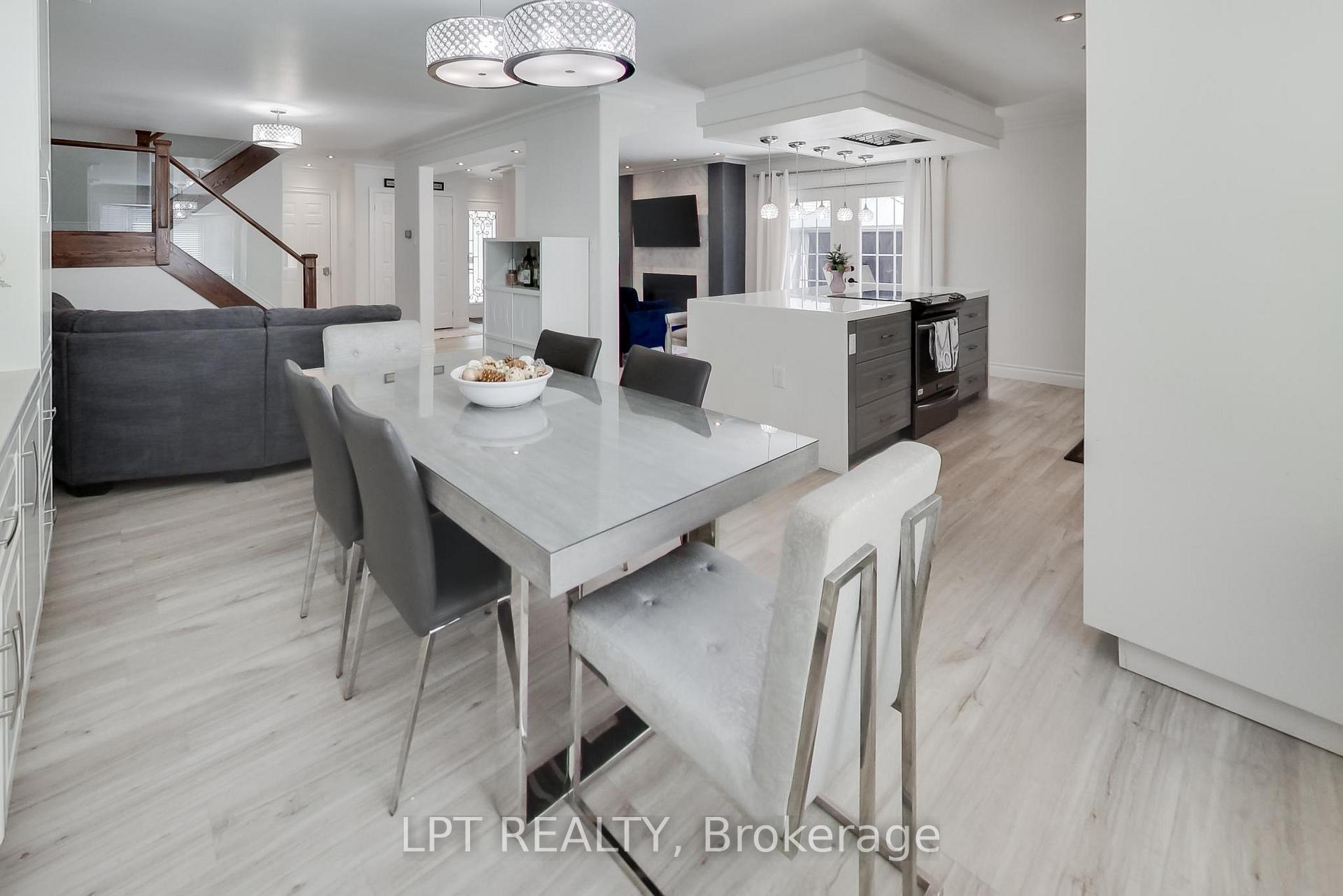 Photo 9 of 2482 Snowhill Court, Burlington, Brant Hills — HOMEH