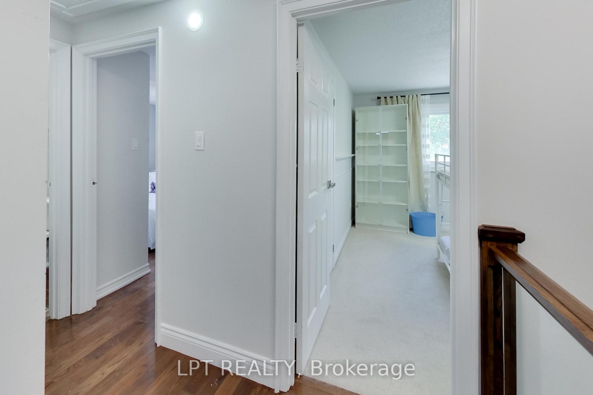 Photo 21 of 2482 Snowhill Court, Burlington, Brant Hills — HOMEH