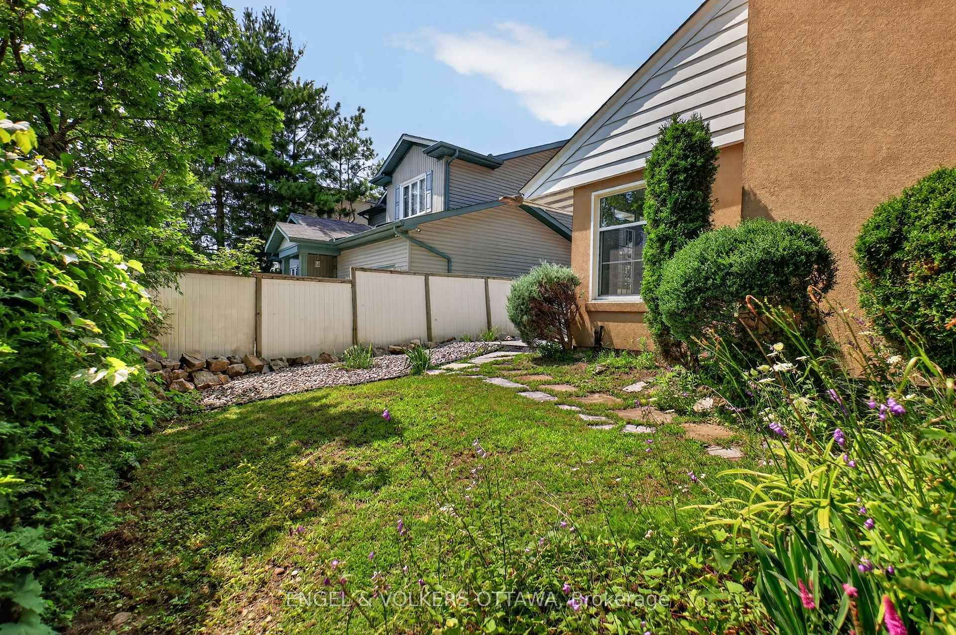Photo 29 of 1171 Shillington Avenue, Ottawa, Carlington — HOMEH