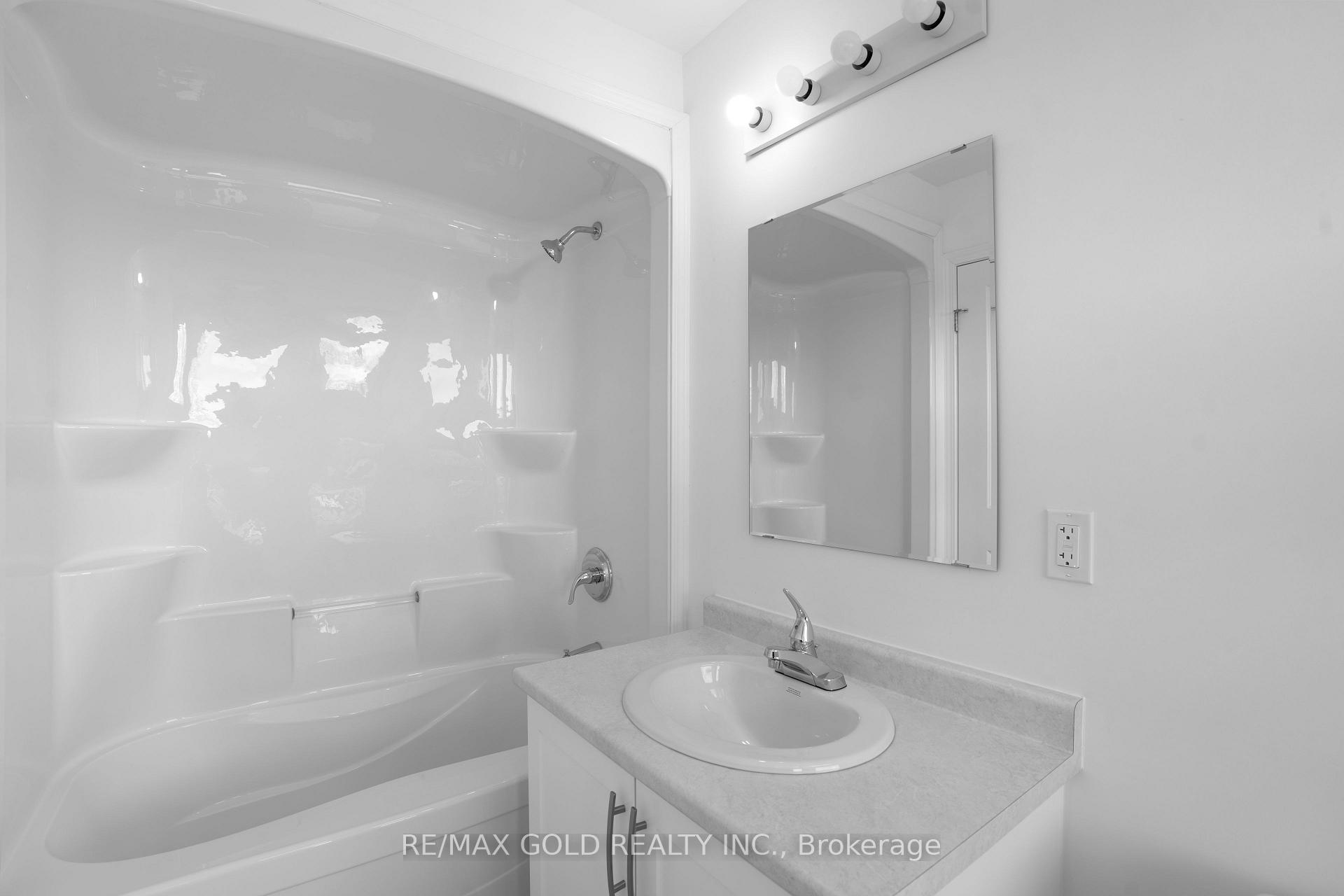 Photo 13 of 222 Pilkington Street, Thorold, Allanburg/Thorold South — HOMEH