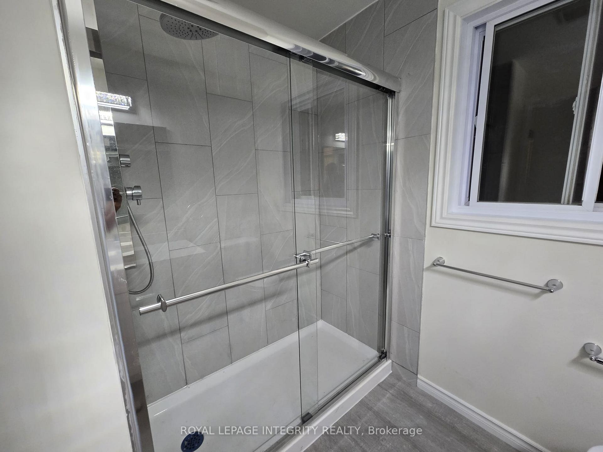 Photo 11 of 53 Sarrazin Way, Ottawa, Barrhaven - Cedargrove/Fraserdale — HOMEH