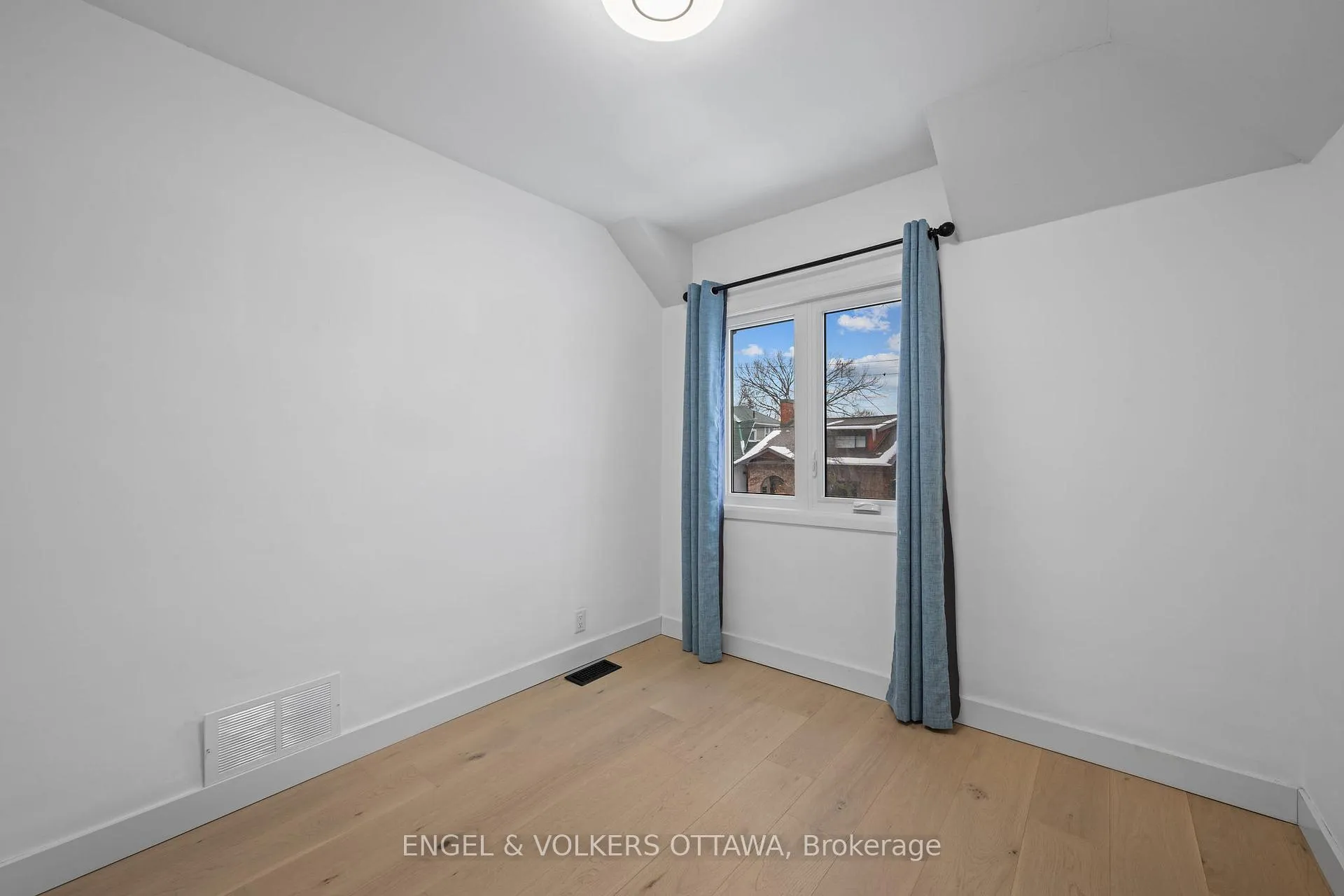 Photo 24 of 22 Harvard Avenue, Ottawa, Old Ottawa South — HOMEH
