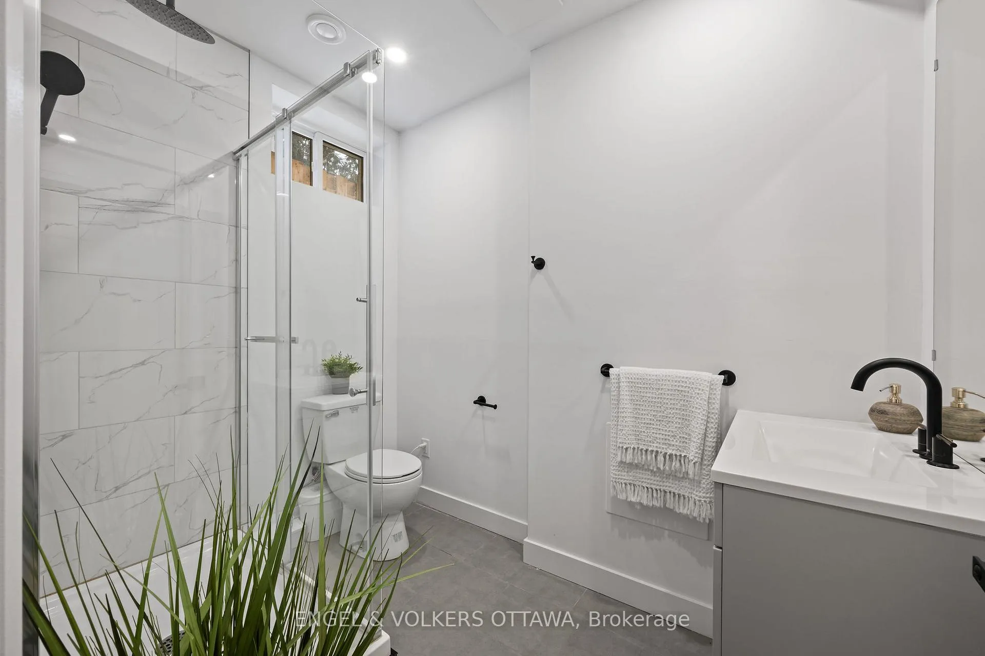 Photo 28 of 22 Harvard Avenue, Ottawa, Old Ottawa South — HOMEH