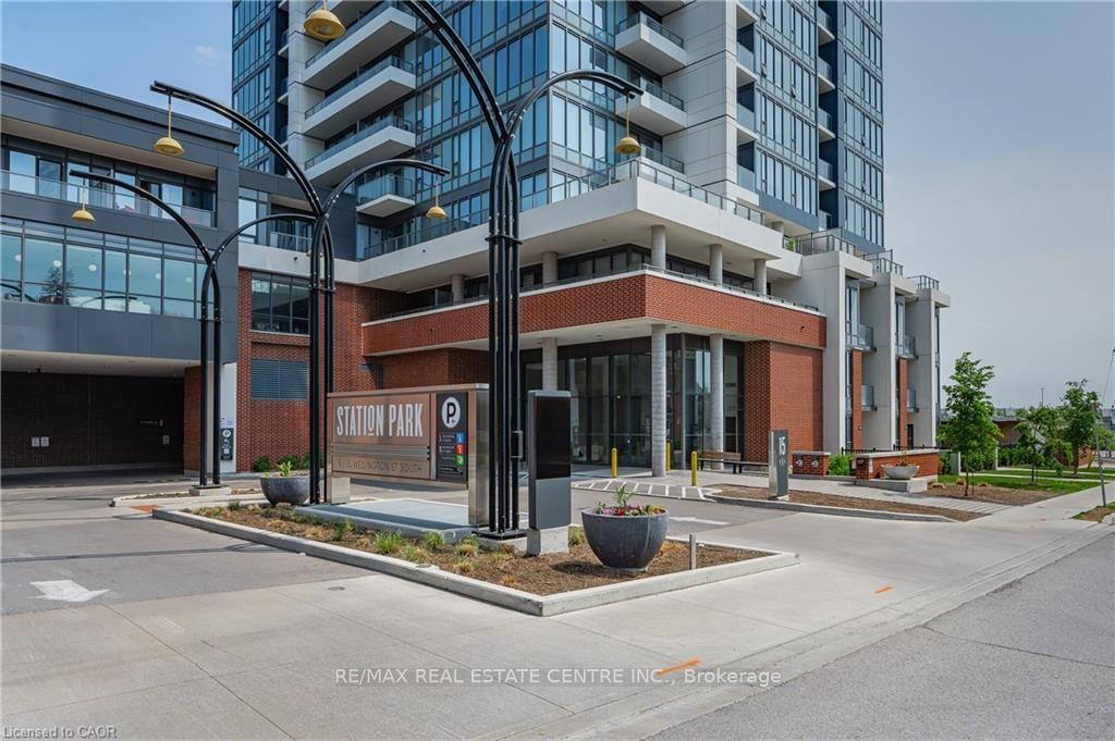 Photo 5 of Unit 2602, 15 wellington Street S, Kitchener, Cherry Hill — HOMEH