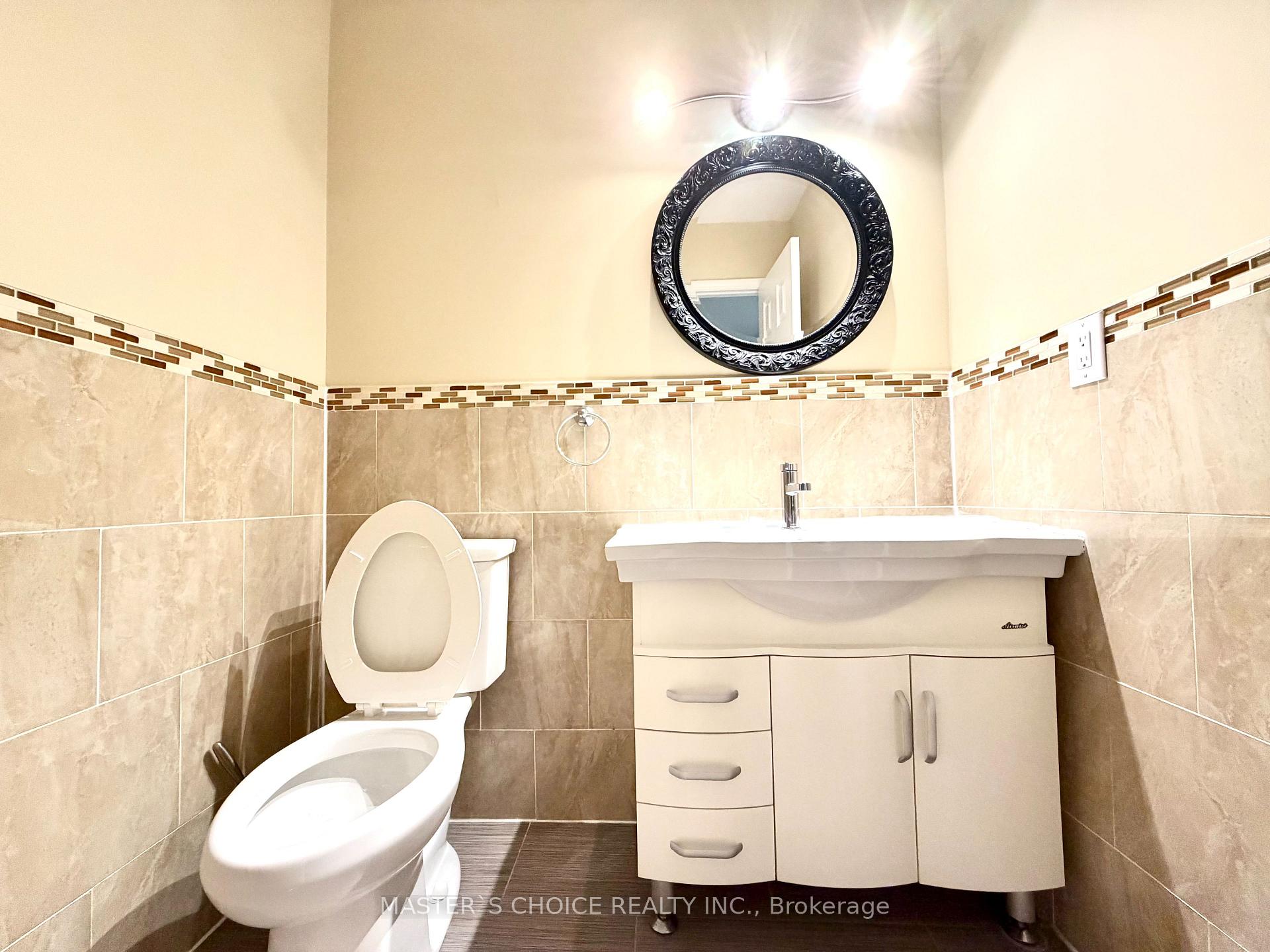 Photo 14 of 212 Fincham Avenue, Markham, Markham Village — HOMEH