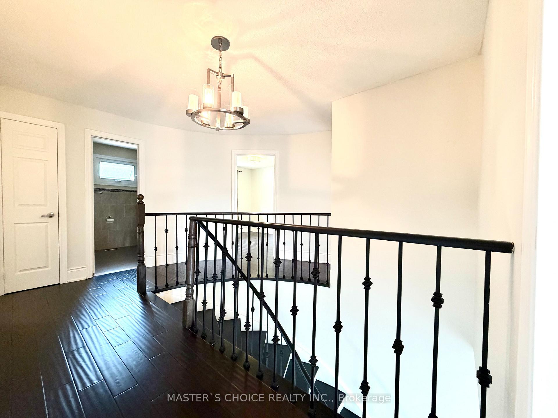 Photo 16 of 212 Fincham Avenue, Markham, Markham Village — HOMEH