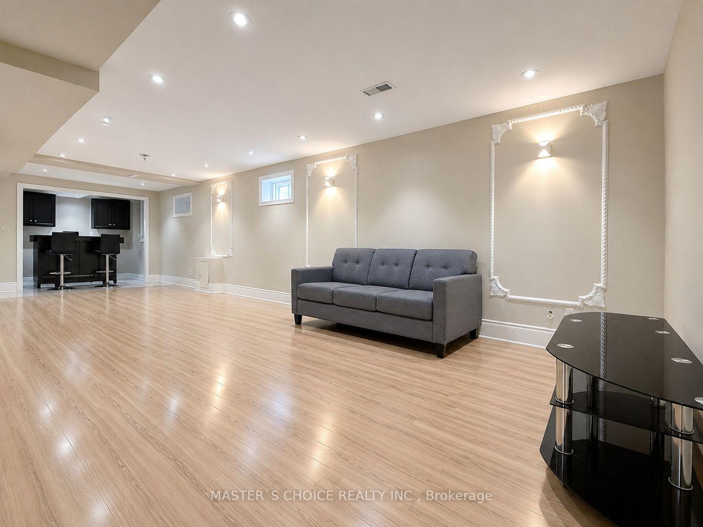 Photo 28 of 212 Fincham Avenue, Markham, Markham Village — HOMEH