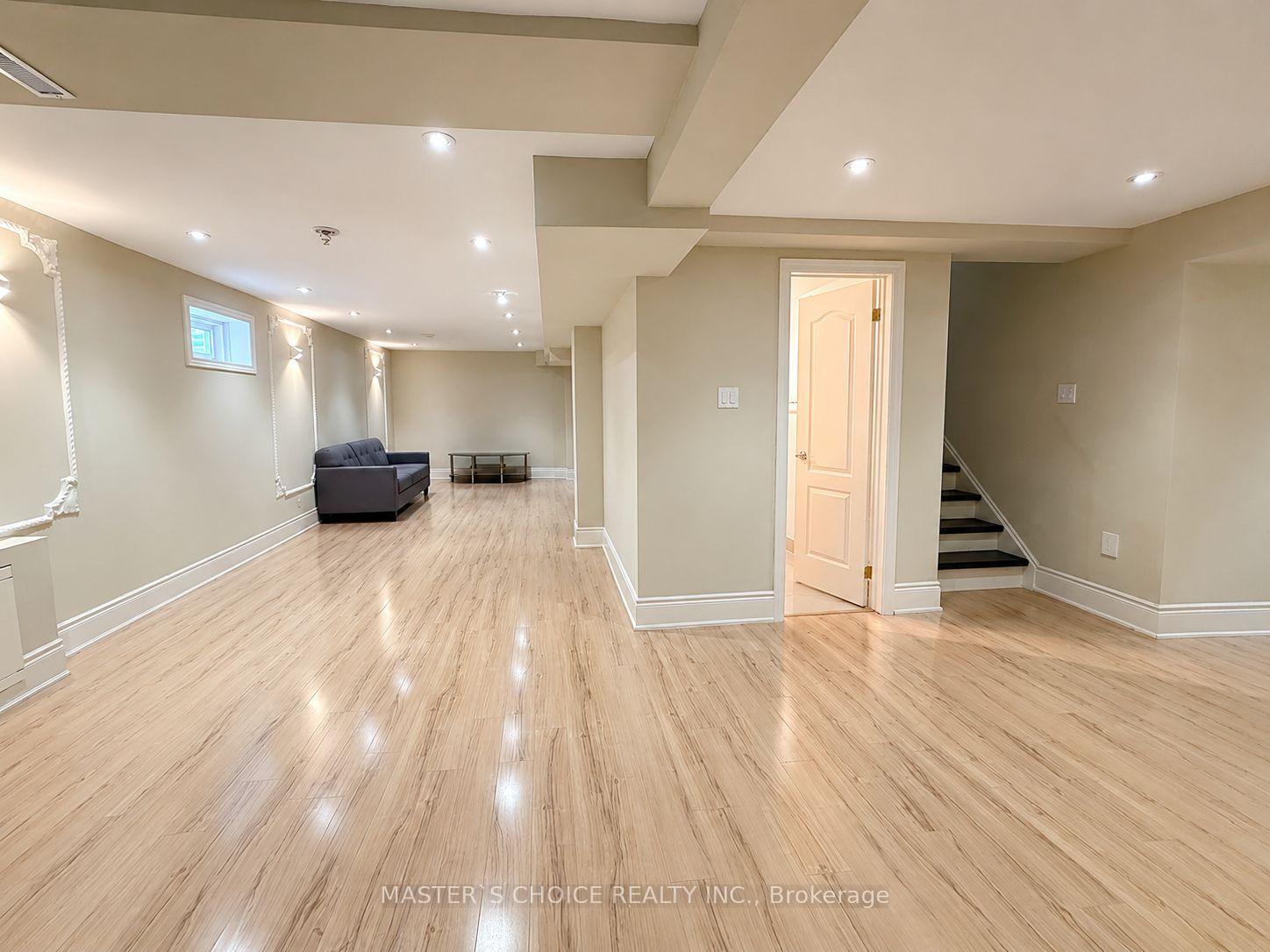Photo 29 of 212 Fincham Avenue, Markham, Markham Village — HOMEH