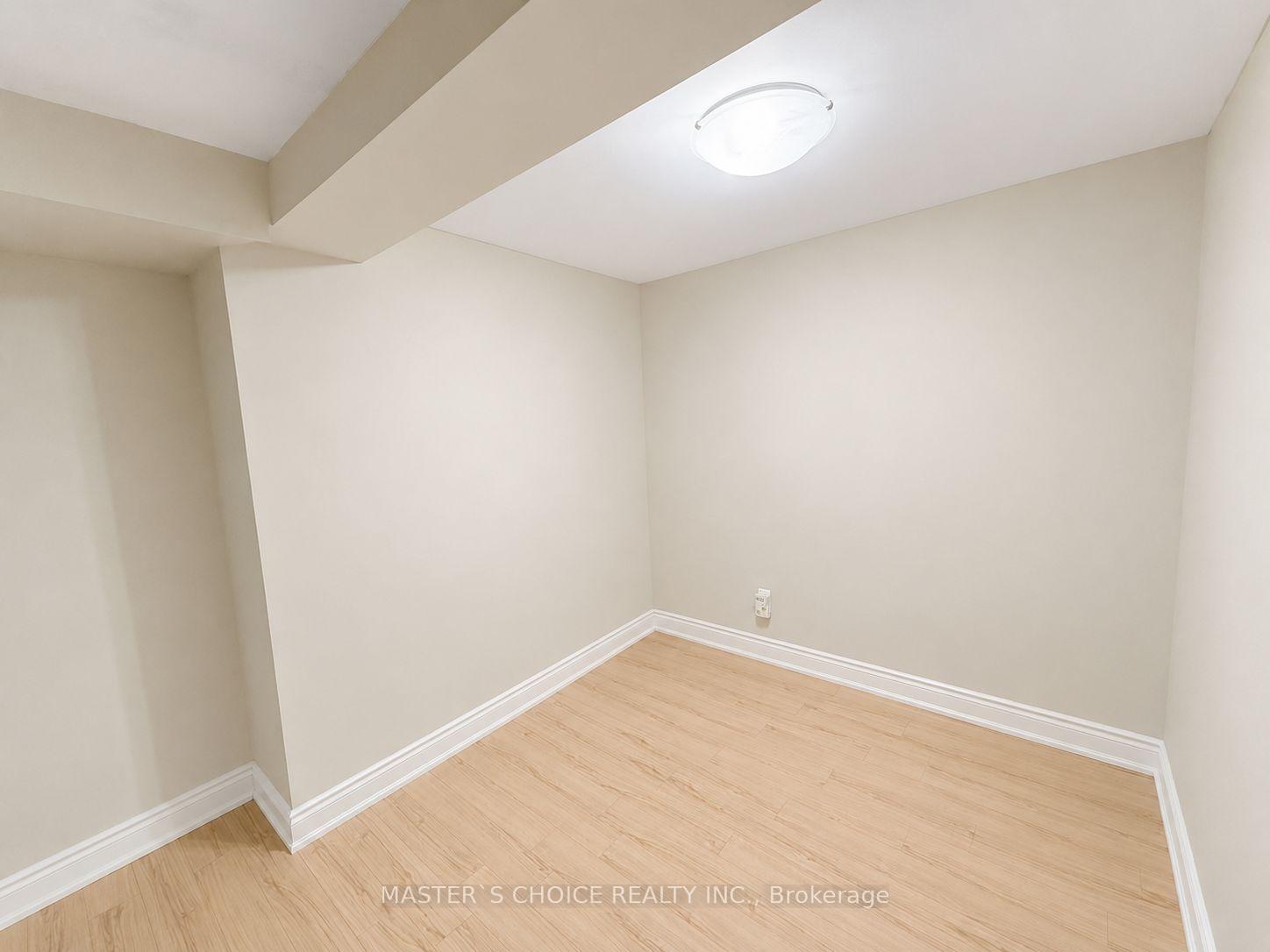 Photo 34 of 212 Fincham Avenue, Markham, Markham Village — HOMEH