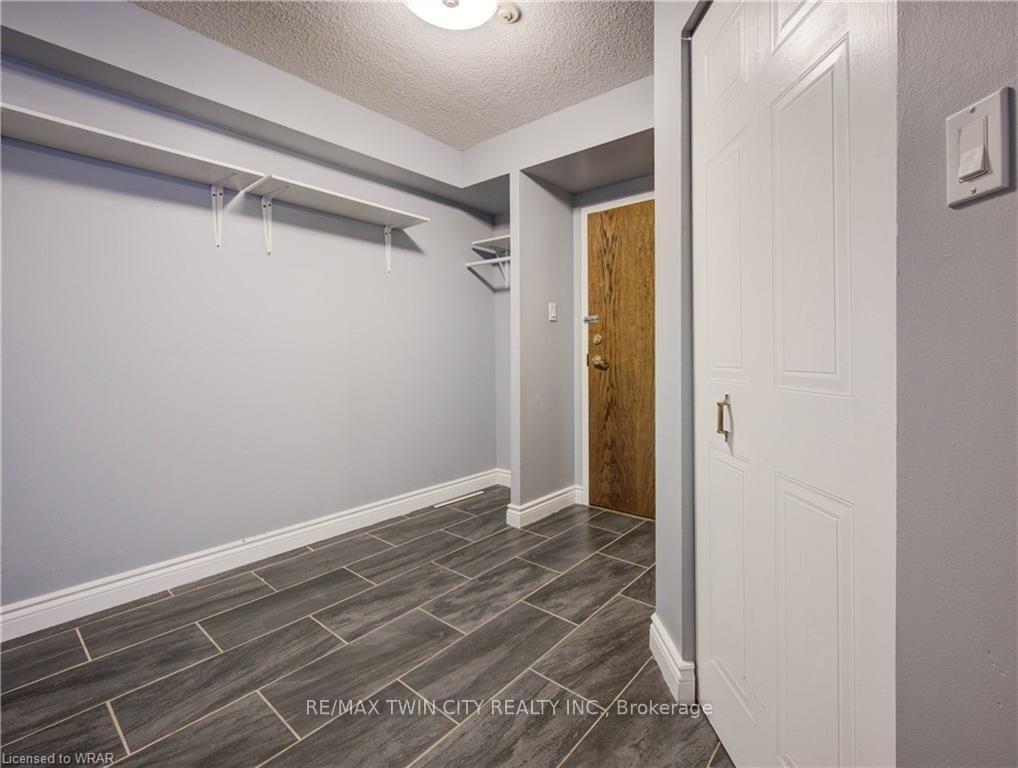 Photo 12 of Unit 503, 3227 King Street E, Kitchener, Centreville Chicopee — HOMEH