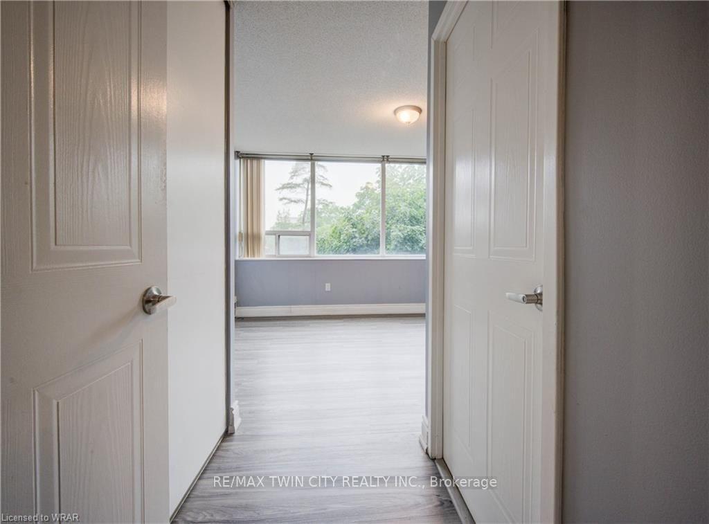 Photo 18 of Unit 503, 3227 King Street E, Kitchener, Centreville Chicopee — HOMEH