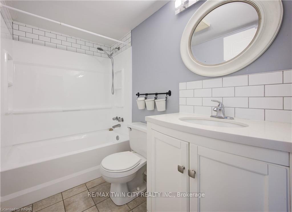 Photo 19 of Unit 503, 3227 King Street E, Kitchener, Centreville Chicopee — HOMEH
