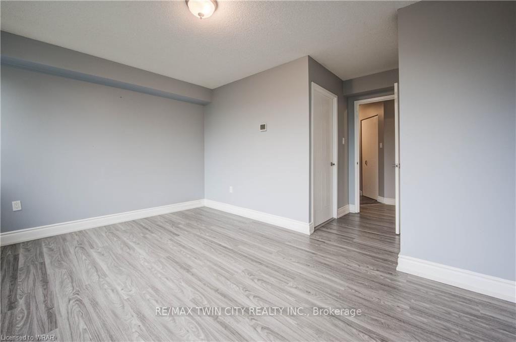 Photo 23 of Unit 503, 3227 King Street E, Kitchener, Centreville Chicopee — HOMEH