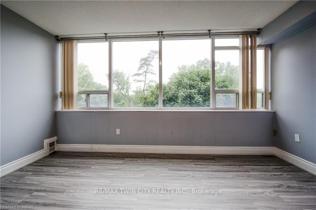 Photo 26 of Unit 503, 3227 King Street E, Kitchener, Centreville Chicopee — HOMEH