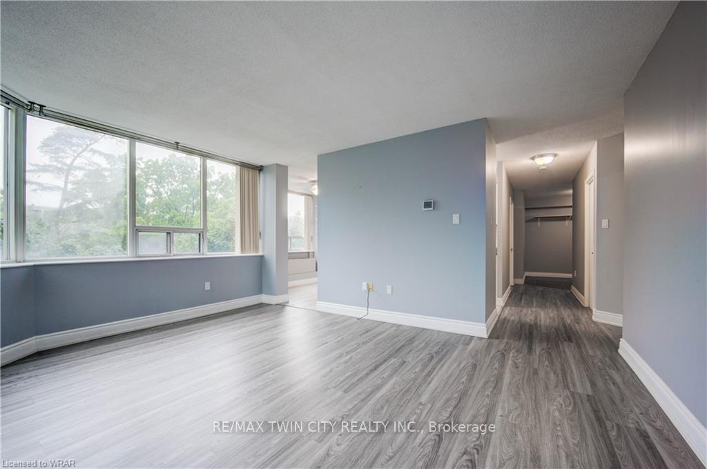 Photo 28 of Unit 503, 3227 King Street E, Kitchener, Centreville Chicopee — HOMEH