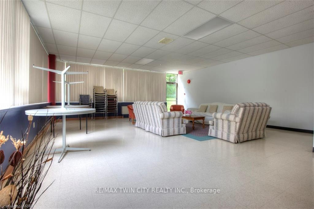 Photo 40 of Unit 503, 3227 King Street E, Kitchener, Centreville Chicopee — HOMEH