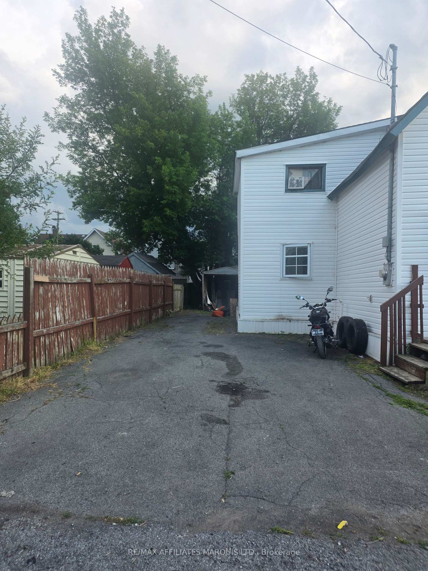 Photo 3 of 512 First Street W, Cornwall, Cornwall — HOMEH