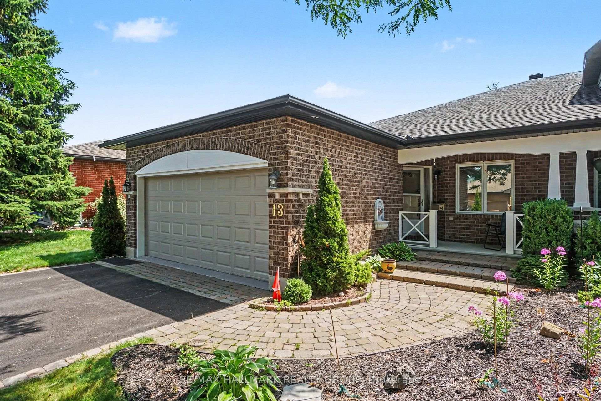 Photo 2 of 13 Waterthrush Crescent, Ottawa, Kanata - Bridlewood — HOMEH