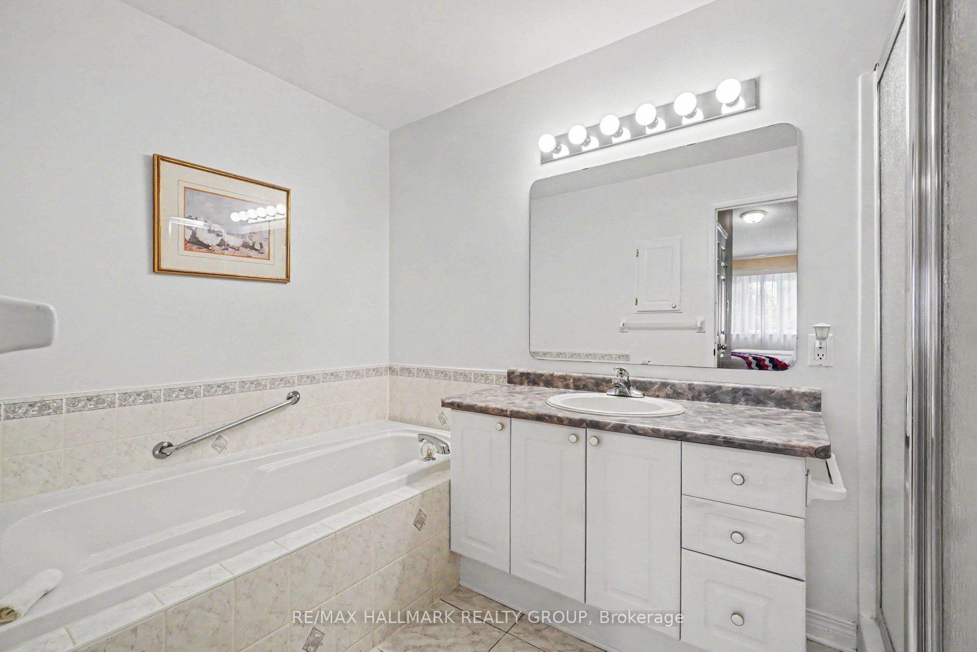 Photo 19 of 13 Waterthrush Crescent, Ottawa, Kanata - Bridlewood — HOMEH