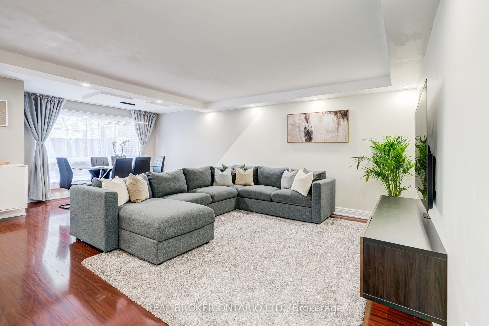 Photo 1 of Unit 62, 130 Ling Road, Scarborough, West Hill — HOMEH
