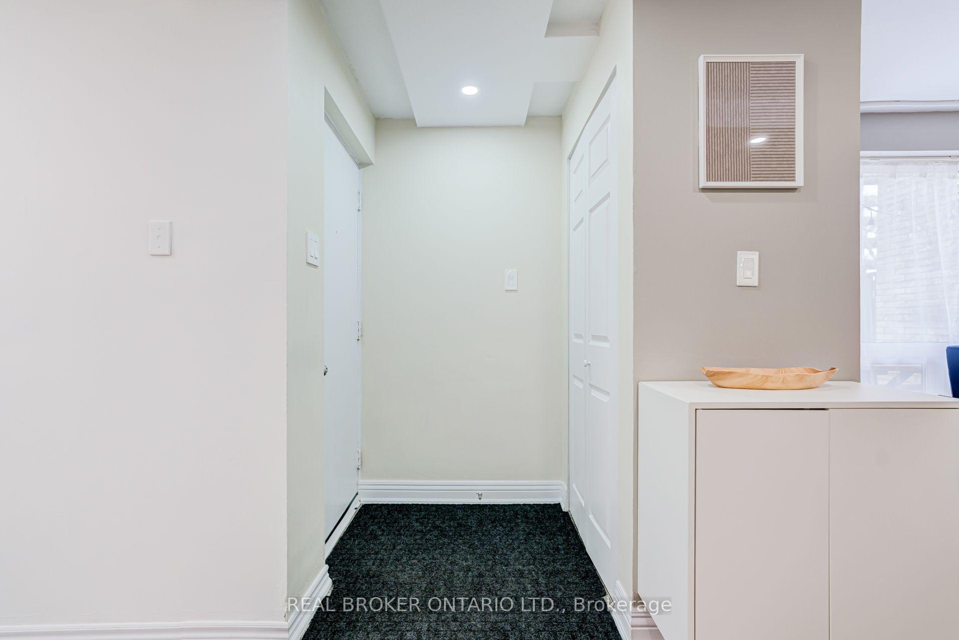 Photo 2 of Unit 62, 130 Ling Road, Scarborough, West Hill — HOMEH