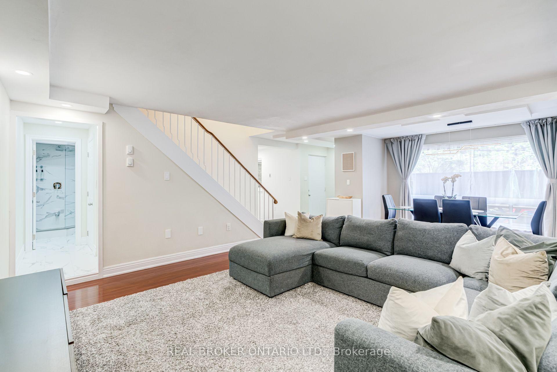 Photo 6 of Unit 62, 130 Ling Road, Scarborough, West Hill — HOMEH