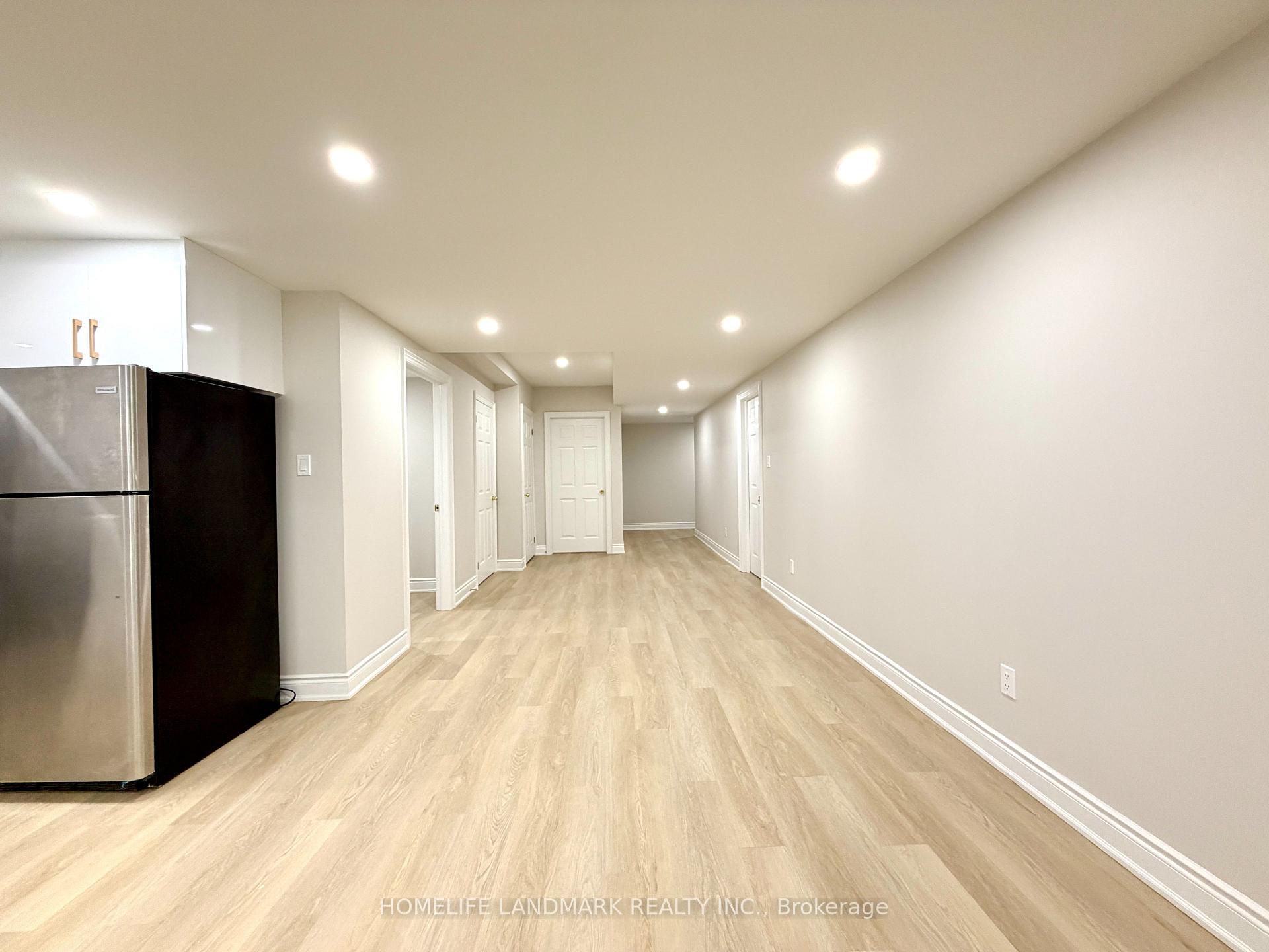 Photo 7 of 3380 Tudor Gate, Mississauga, Erin Mills — HOMEH