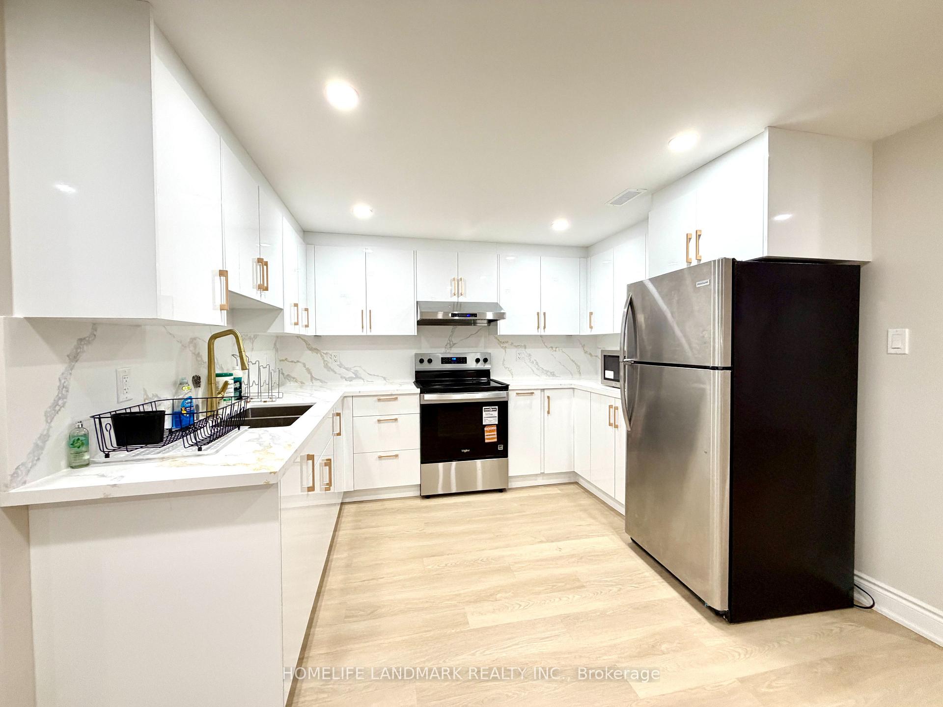Photo 11 of 3380 Tudor Gate, Mississauga, Erin Mills — HOMEH