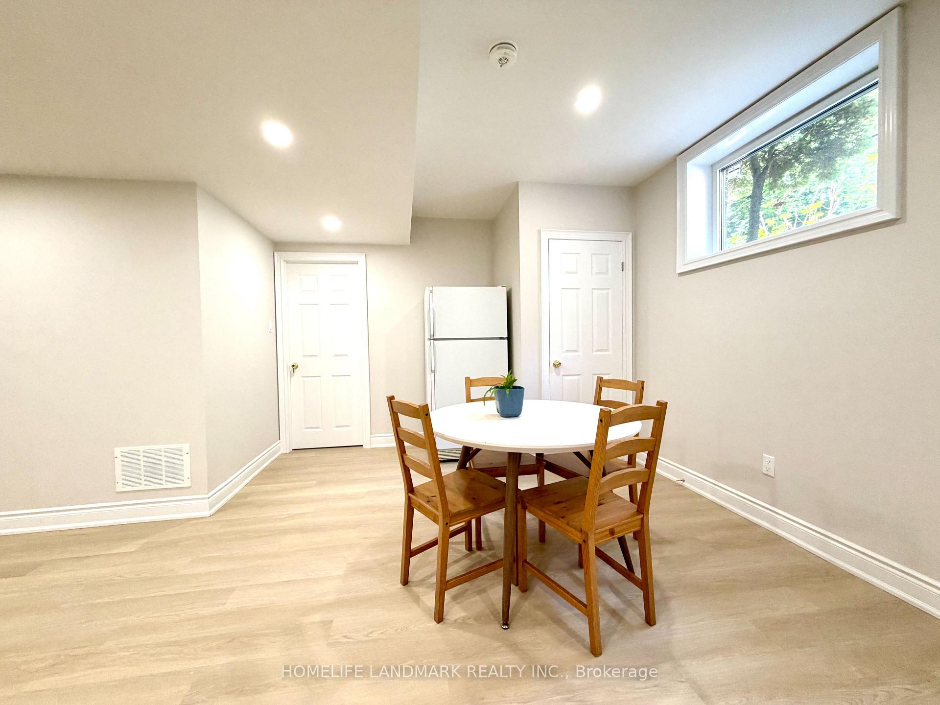 Photo 13 of 3380 Tudor Gate, Mississauga, Erin Mills — HOMEH