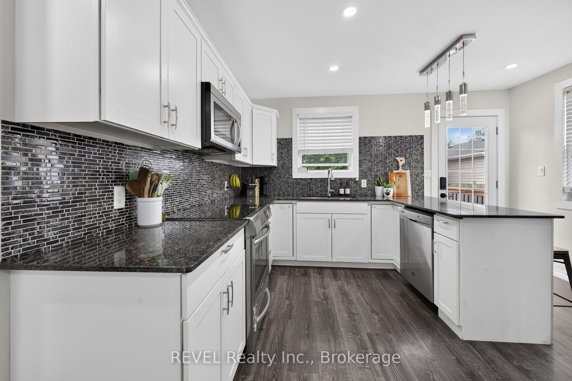 Photo 5 of Unit A, 514 - A Scott Street, St. Catharines, Carlton/Bunting — HOMEH