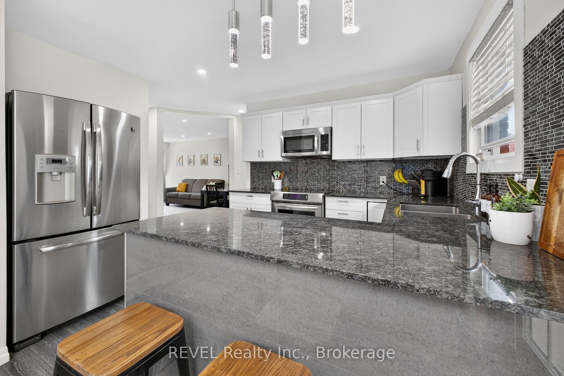 Photo 6 of Unit A, 514 - A Scott Street, St. Catharines, Carlton/Bunting — HOMEH