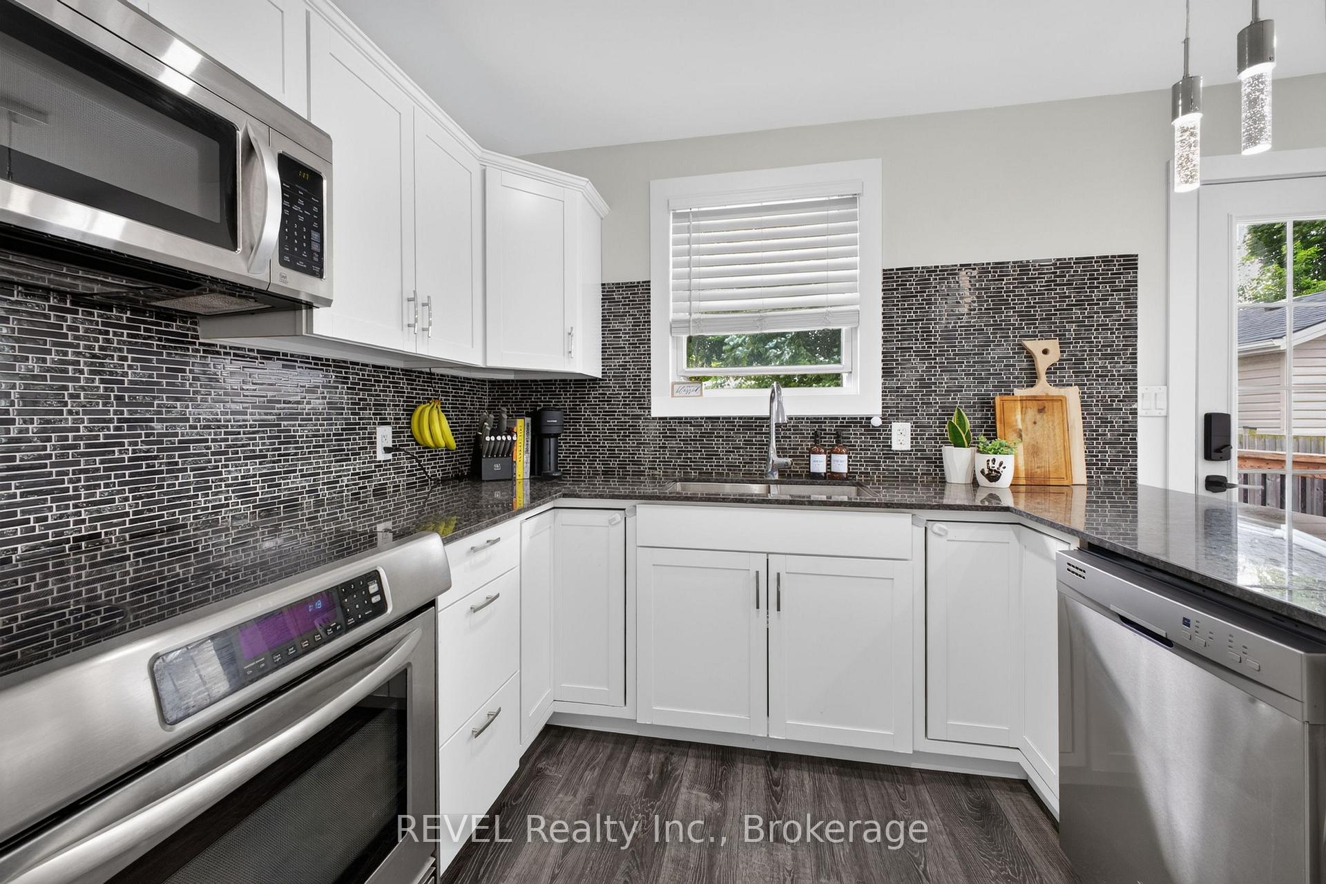 Photo 7 of Unit A, 514 - A Scott Street, St. Catharines, Carlton/Bunting — HOMEH