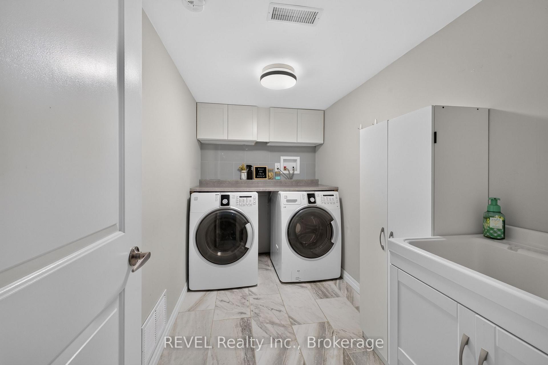 Photo 11 of Unit A, 514 - A Scott Street, St. Catharines, Carlton/Bunting — HOMEH