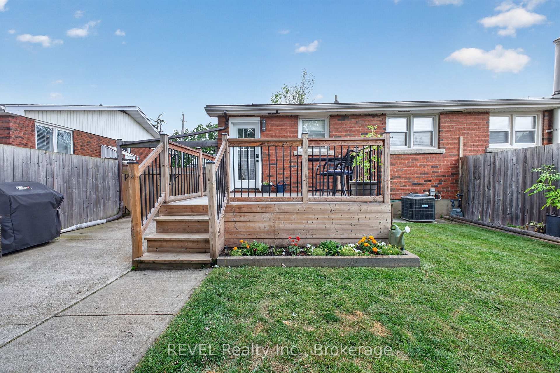 Photo 22 of Unit A, 514 - A Scott Street, St. Catharines, Carlton/Bunting — HOMEH