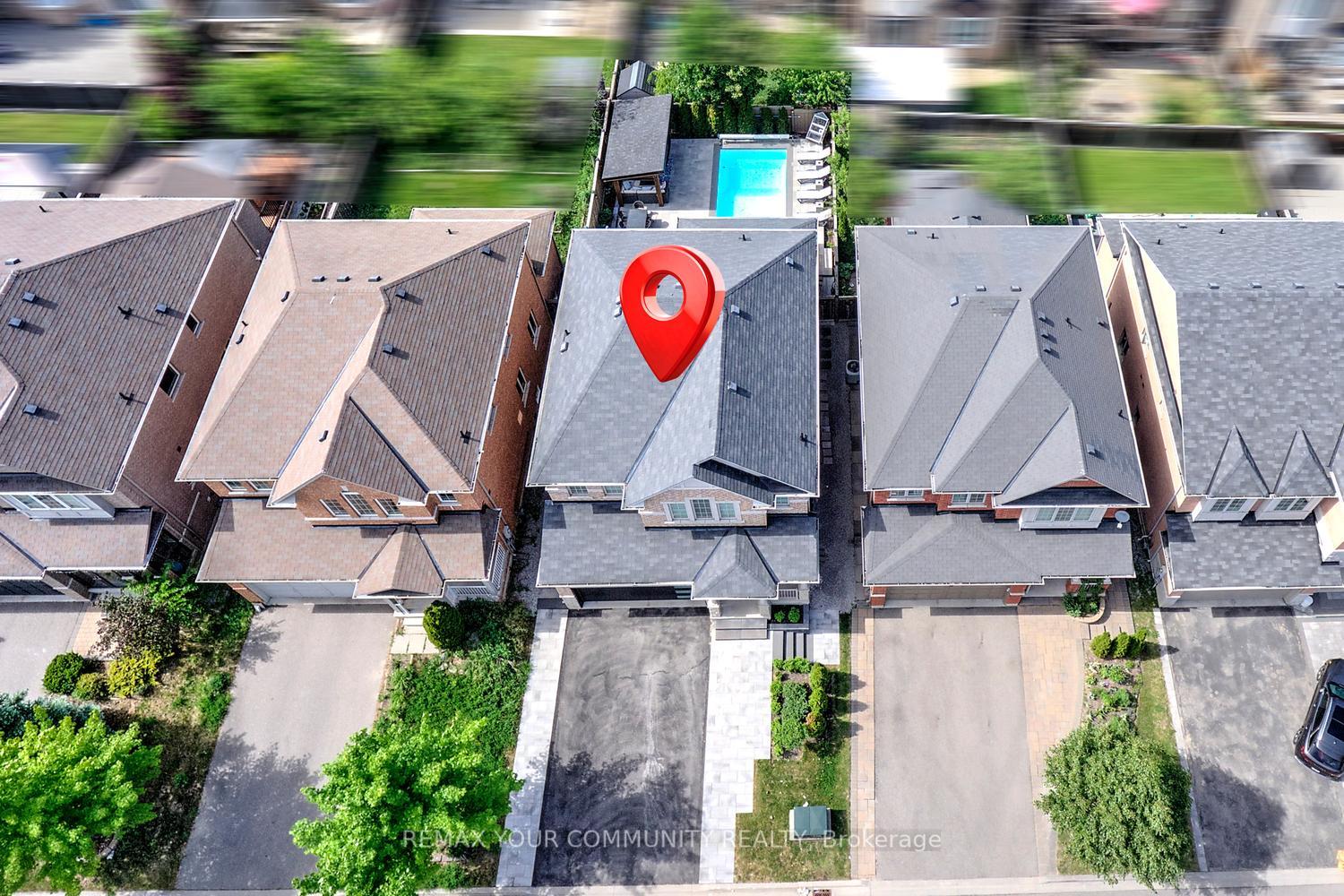 Photo 31 of 16 Muret Crescent, Vaughan, Patterson — HOMEH