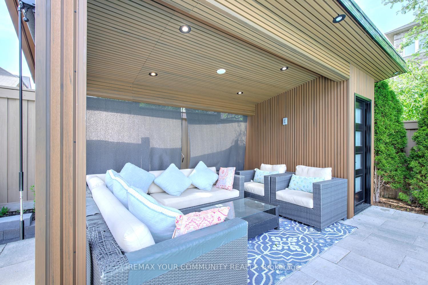 Photo 42 of 16 Muret Crescent, Vaughan, Patterson — HOMEH