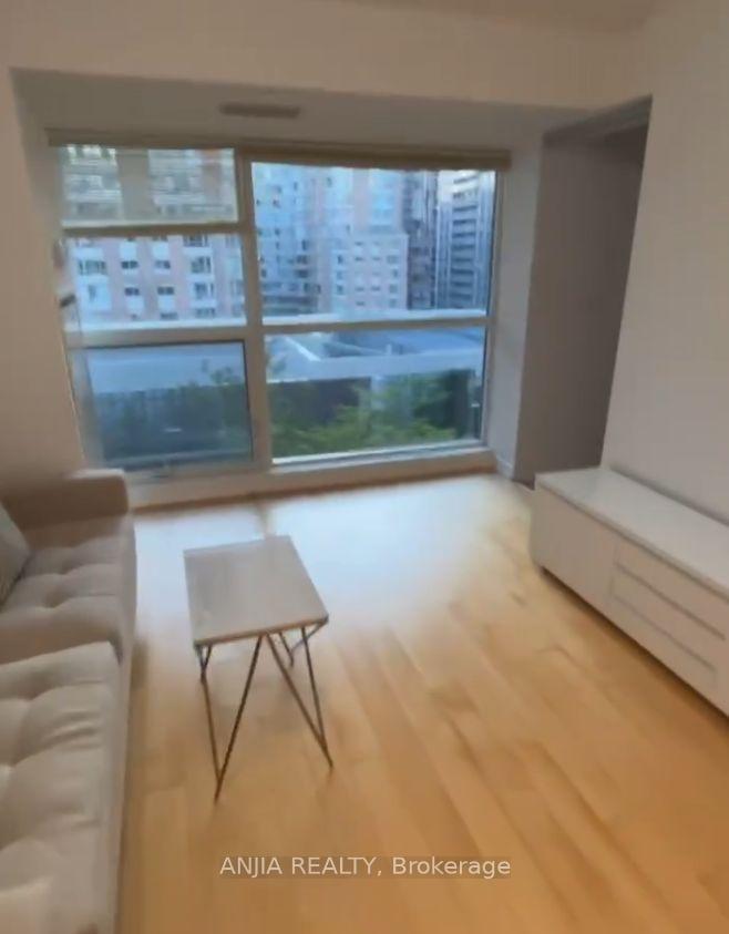 Photo 9 of Unit 817, 386 Yonge Street, Toronto, Bay Street Corridor — HOMEH