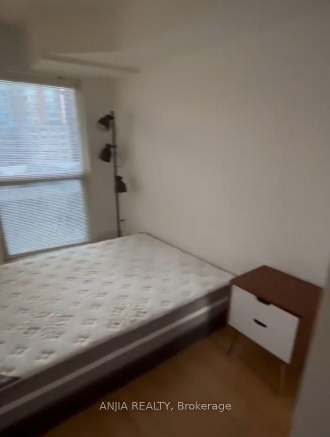 Photo 12 of Unit 817, 386 Yonge Street, Toronto, Bay Street Corridor — HOMEH