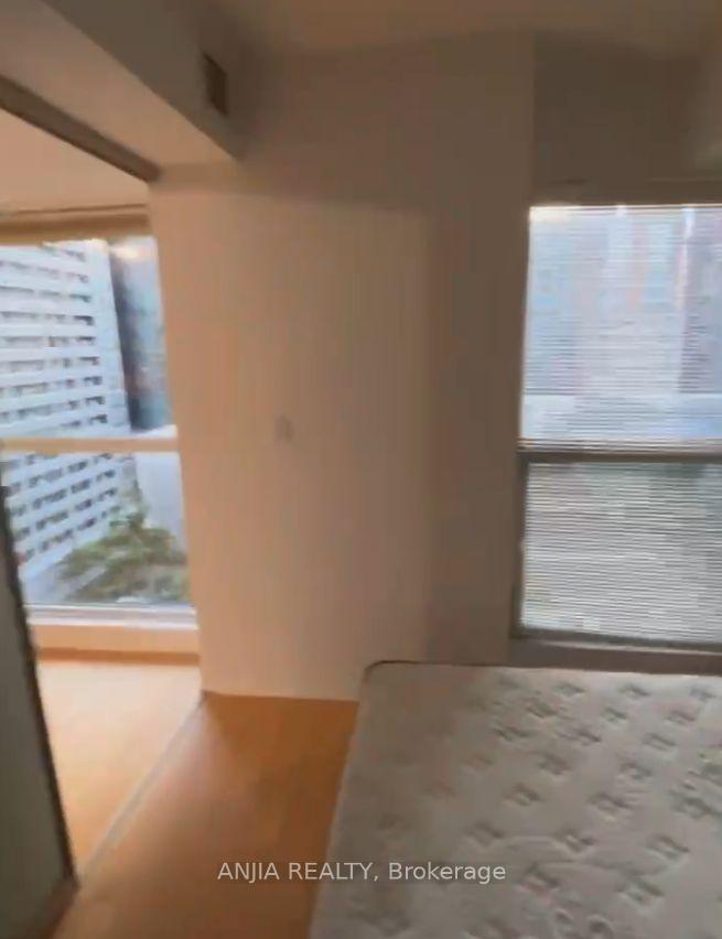 Photo 13 of Unit 817, 386 Yonge Street, Toronto, Bay Street Corridor — HOMEH