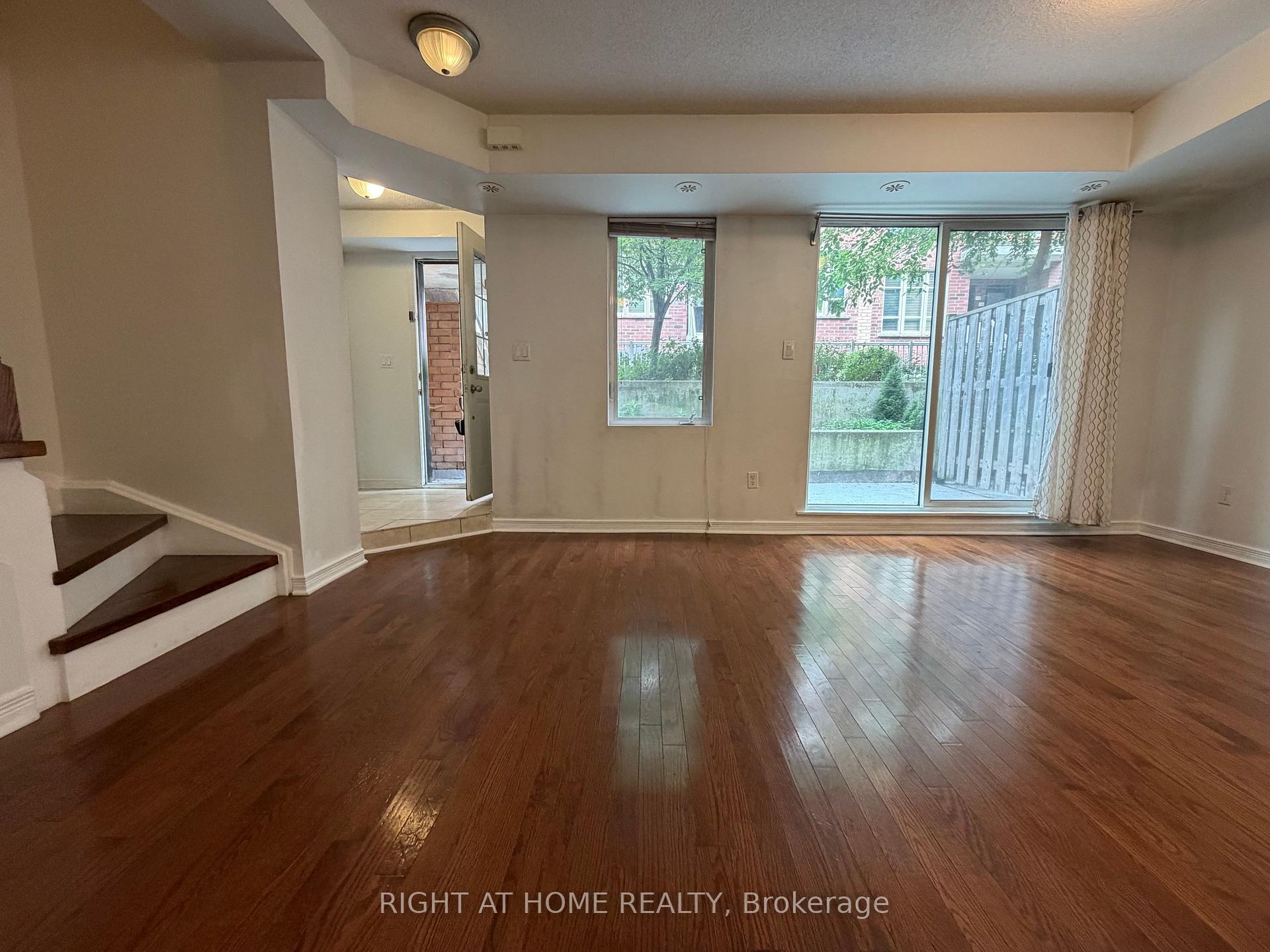 Photo 6 of Unit 126, 11 Ruttan Street, Toronto, Dufferin Grove — HOMEH