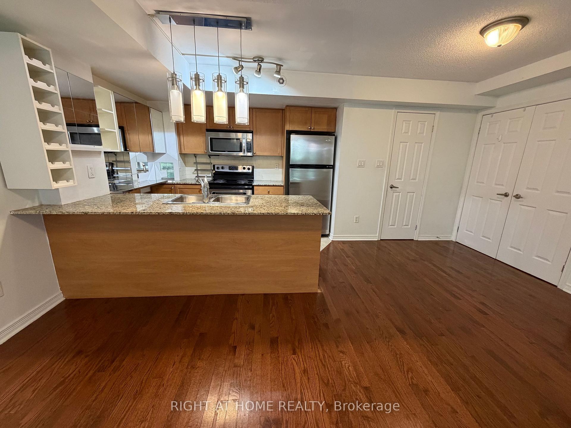 Photo 9 of Unit 126, 11 Ruttan Street, Toronto, Dufferin Grove — HOMEH
